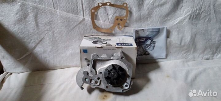 Помпа на renault logan