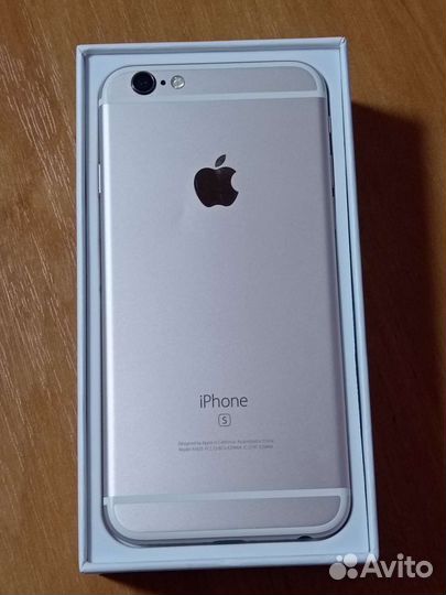 Телефон iPhone 6s