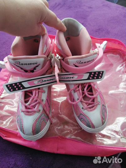 Коньки на девочку