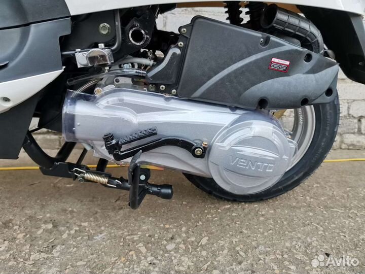 Скутер Vento retro 50/150cc теплый белый в наличии