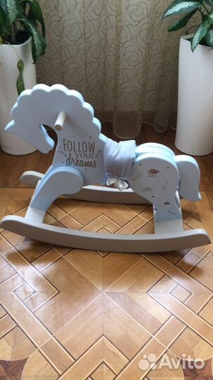 Лошадка-качалка