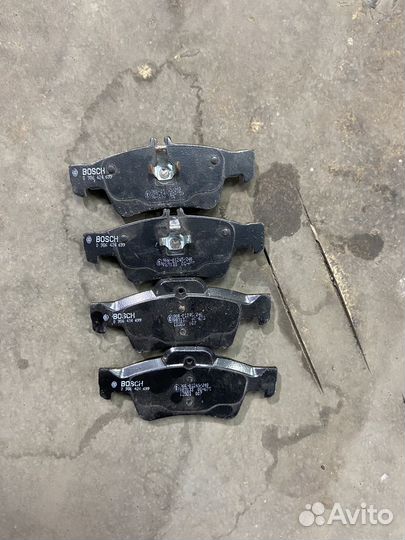 Комплект колодок на mercedes benz e 200 230 280