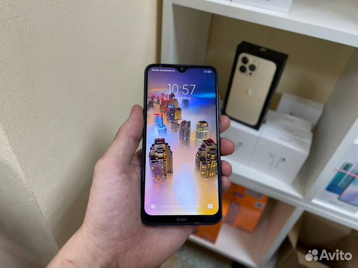 Смартфон redmi 8 4/64gb (Лн18)