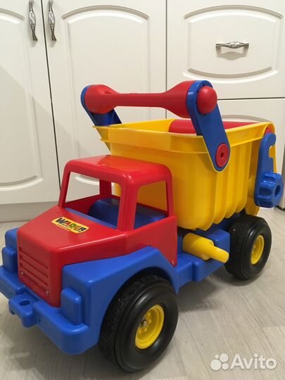 Самосвал Гигант Wader