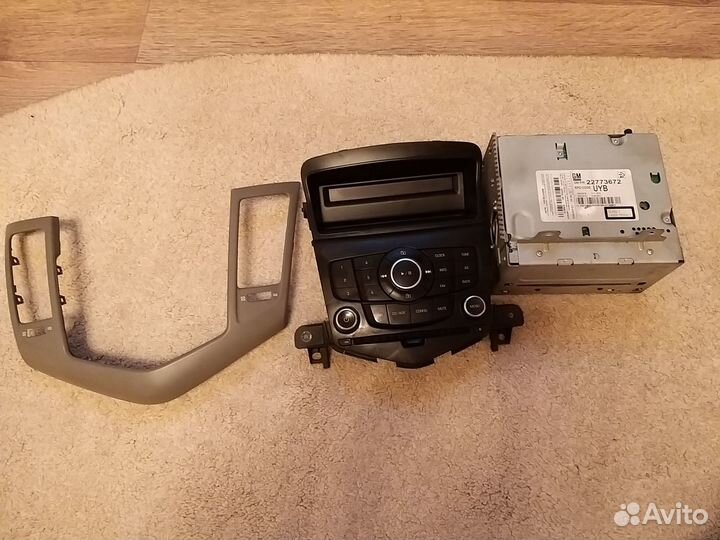 Магнитола в авто chevrolet kruze 2009-2012