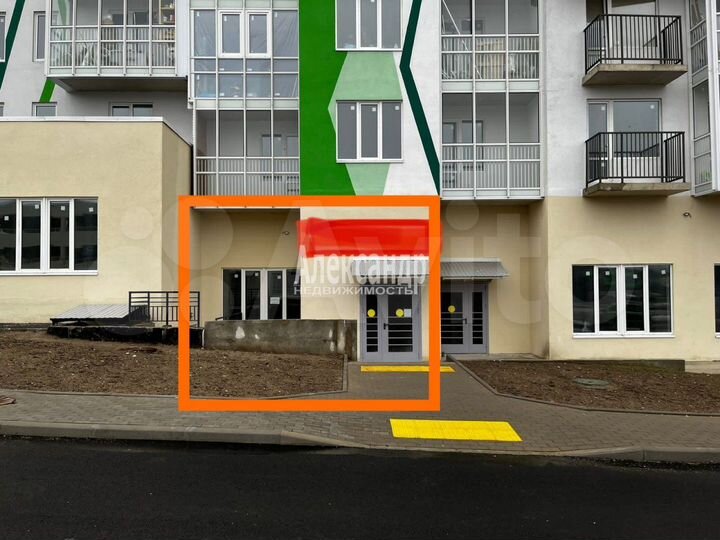 Сдам торговое помещение, 129 м²
