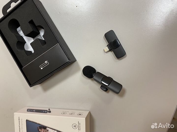 Петличный микрофон