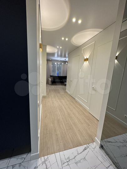 3-к. квартира, 85 м², 1/9 эт.