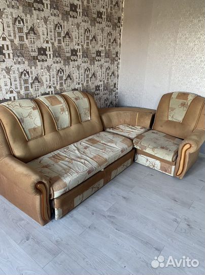 Угловой диван бу