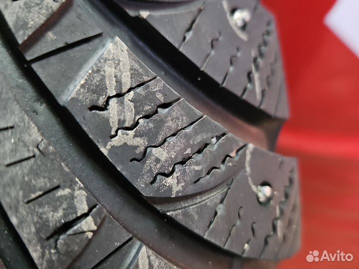 Sava Eskimo Stud 215/65 R16 98