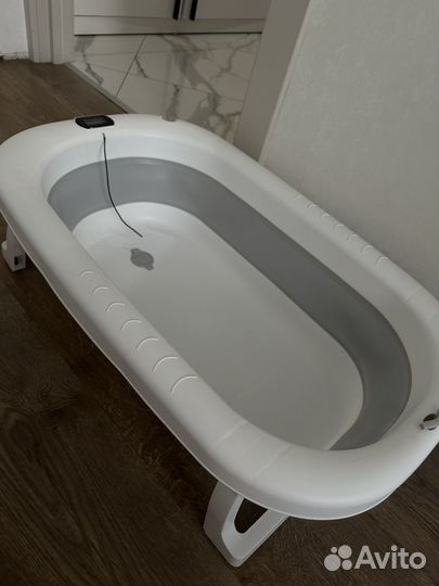 Ванночка для купания новорожденного