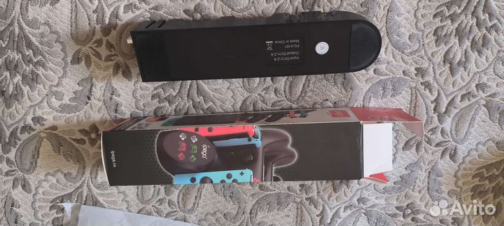 Зарядка - зарядная станция Nintendo Switch Joy-Con