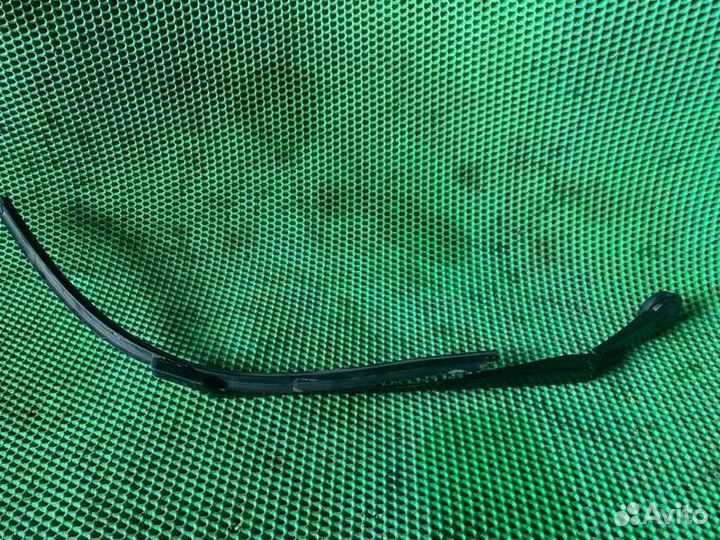 Щеткодержатель передний правый Ford Focus 3 3 iqdb