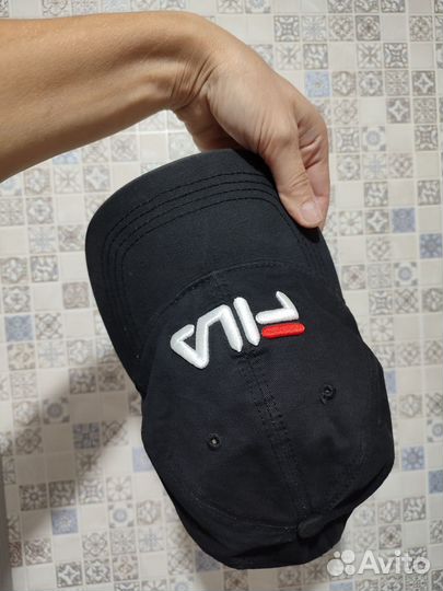 Бейсболка женская черная