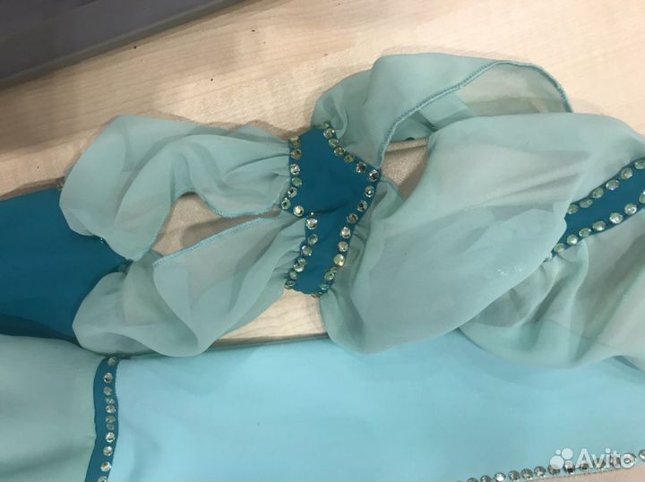 Красивое платье для фигурн.катания на 6-8 лет