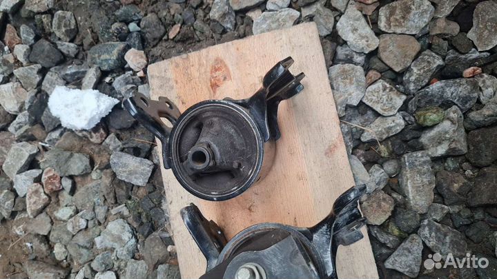 Подушка двигателя Mitsubishi Asx mn184344