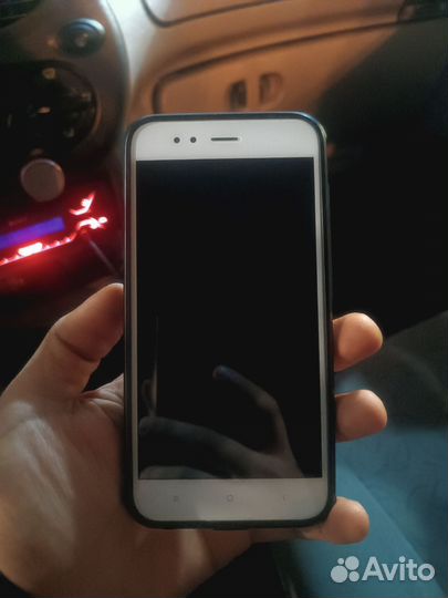 Xiaomi Mi A1 Android One, 4/64 ГБ