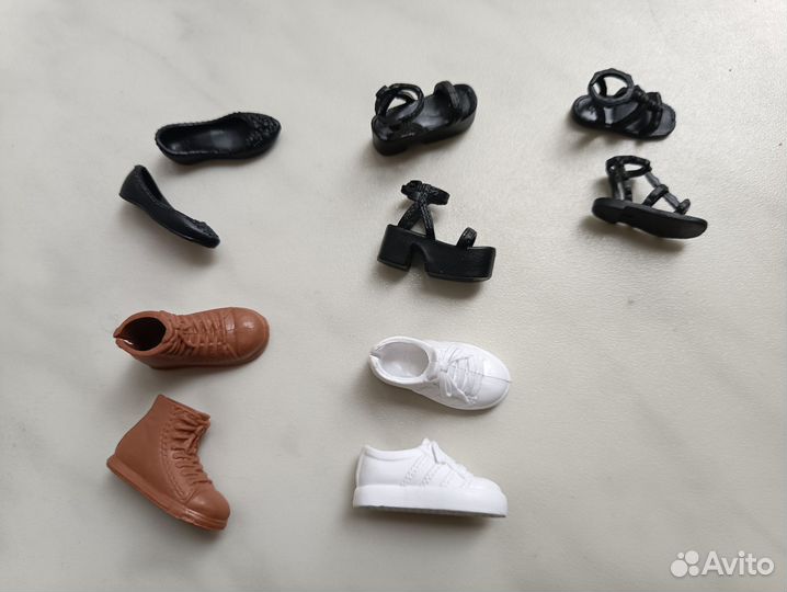 Обувь для куклы Барби Лукс