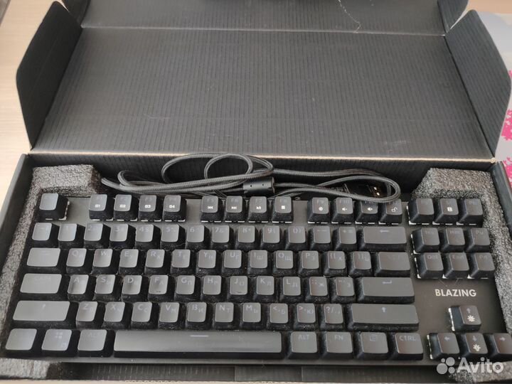 Механическая клавиатура Dexp синие свечи