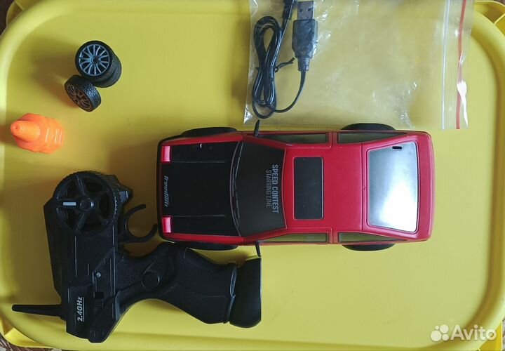 Машина на радиоуправлении для дрифта