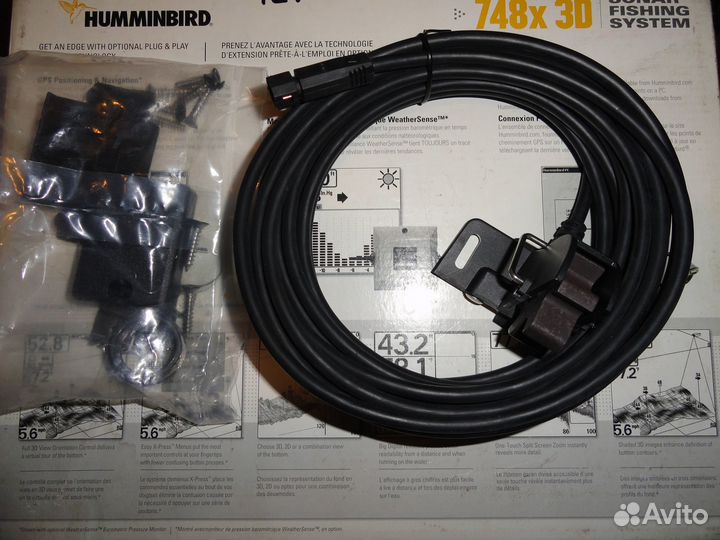 Продаю эхолот humminbird 748x3D