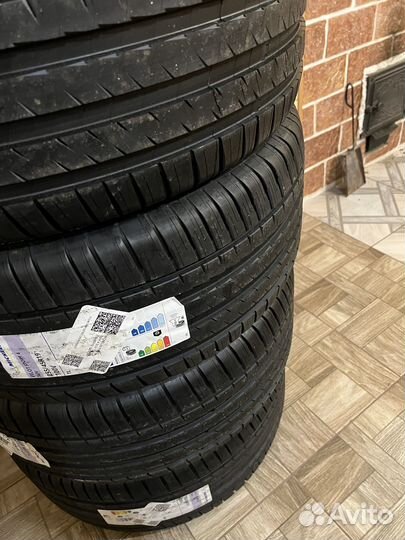 Michelin Pilot Sport 4 SUV 255/45 R19 100V