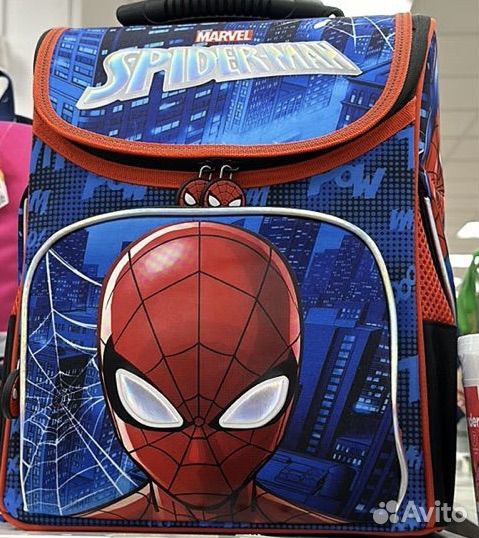 Рюкзак школьный