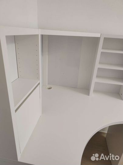 Угловой стол IKEA