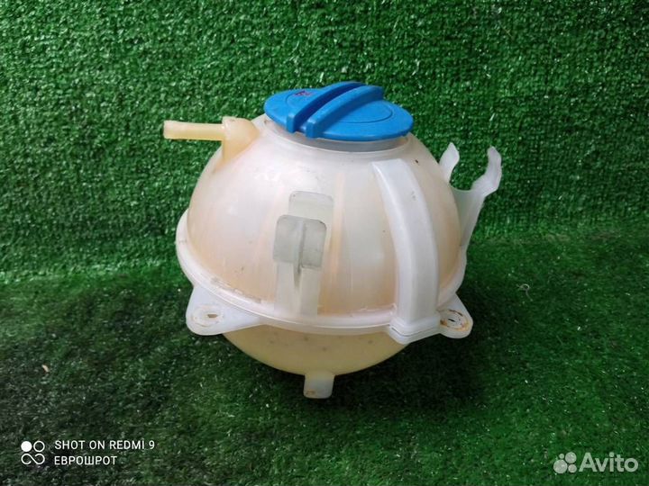 Бачок расширительный Volkswagen Passat (B6) (2005