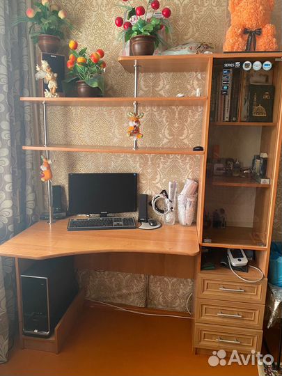 Компьютерный стол