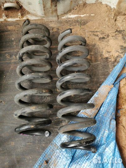 Пружина задняя Bmw 325I E90 N52B25AF 2007