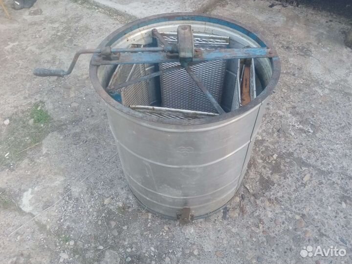 Продам Медогонку 4 рамочная