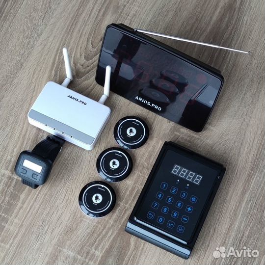 Кнопка вызова официанта комплект с табло и часами