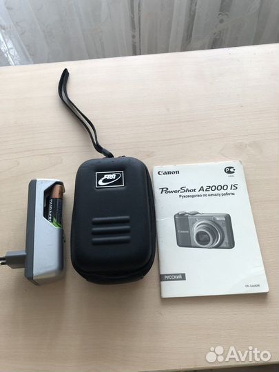 Компактный фотоаппарат