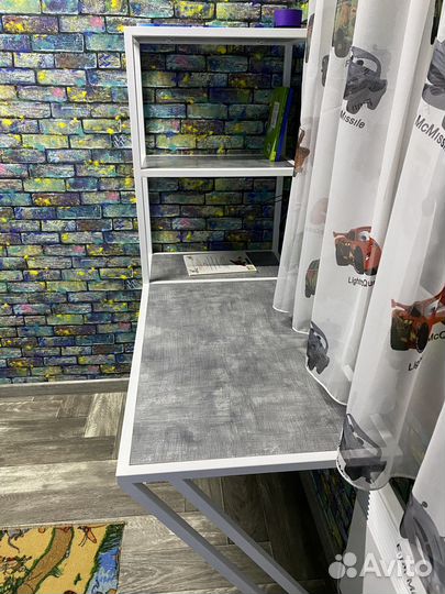 Письменный стол в стиле лофт