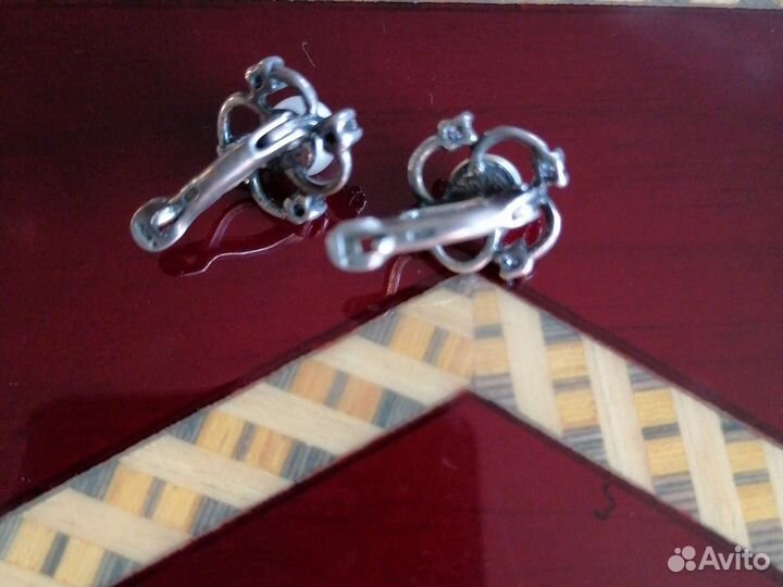 Серебряные серьги с жемчугом