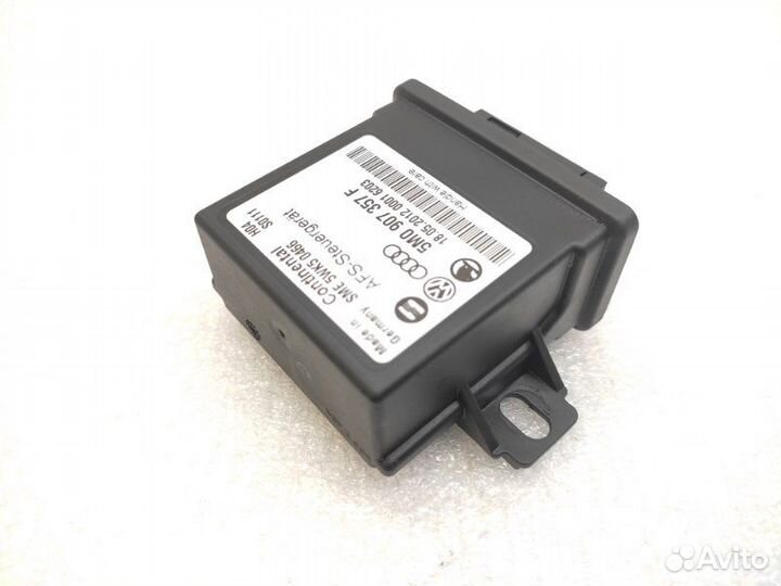 Блок управления светом Volkswagen Passat B7 1.4