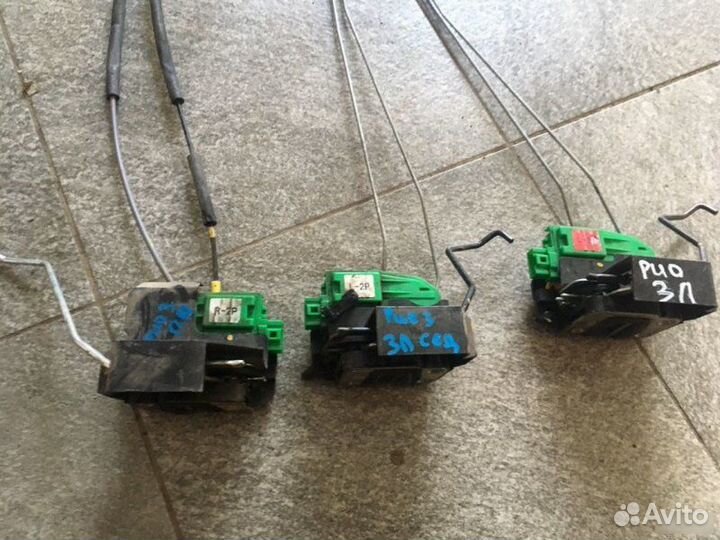 Замок двери Kia Rio 3