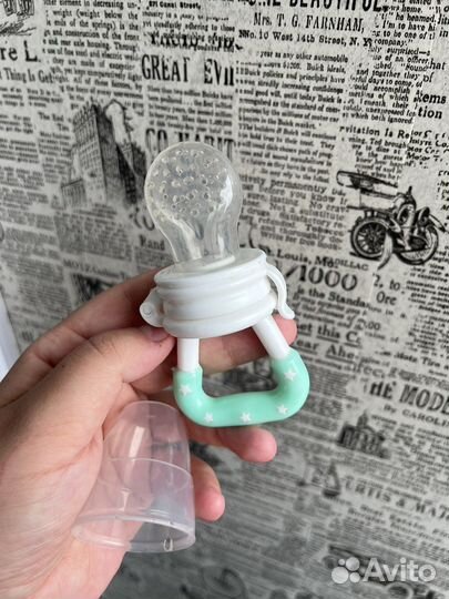 Ниблер с силиконовой сеткой для прикорма