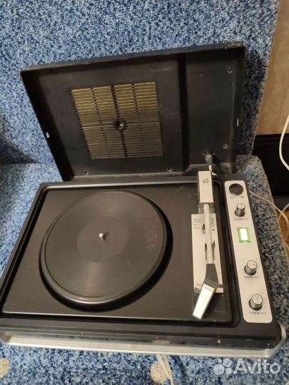 Проигрыватель пластинок Концертный 304