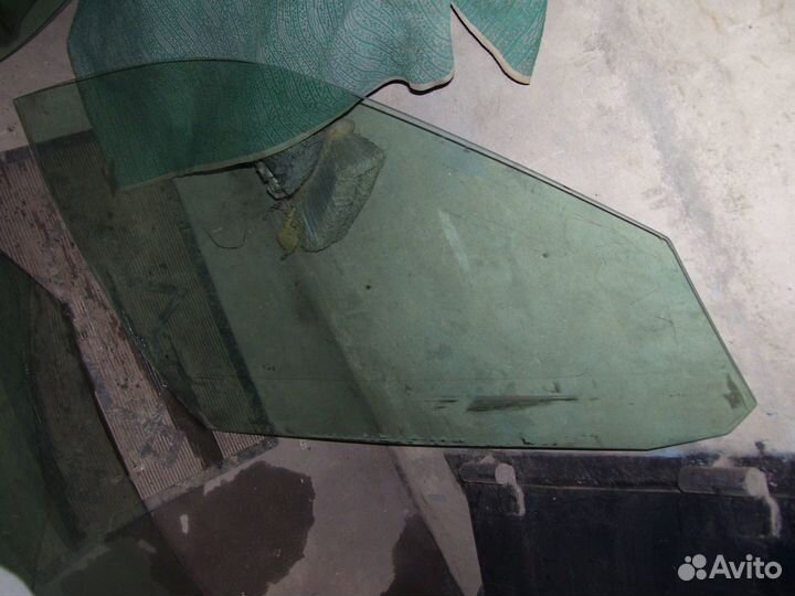Шкода октавия стекло