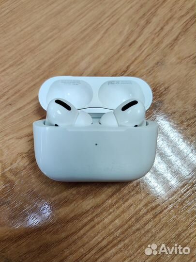 Наушники Apple AirPods Pro арт.0027 (134)