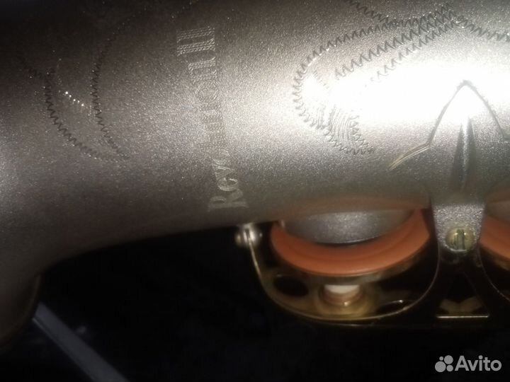 Продам саксофон