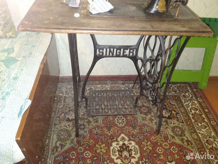 Швейная машинка зингер ножная
