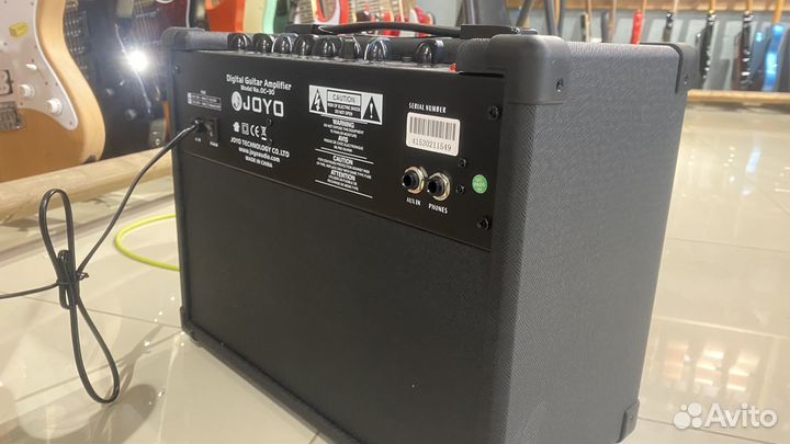 Комбоусилитель для электрогитары Joyo dc-30