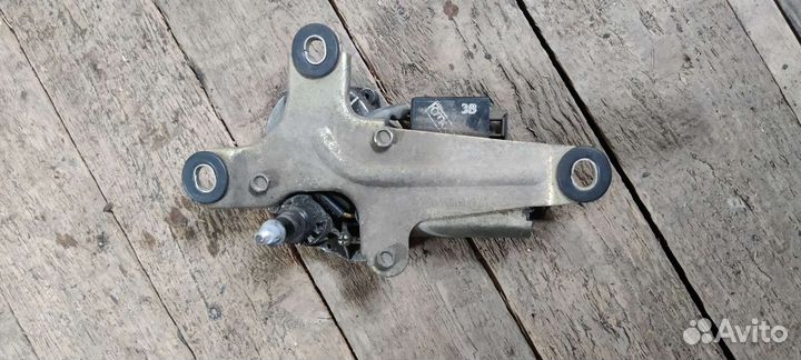 Трапеции дворников с моторчиками 2110-2112