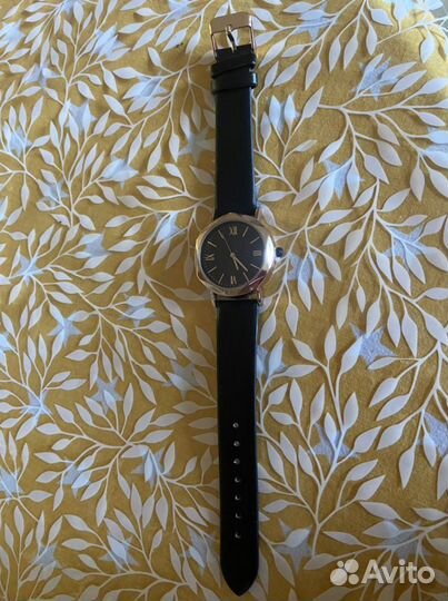 Часы наручные женские Ив Роше