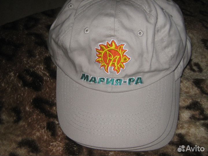 Кепки новые