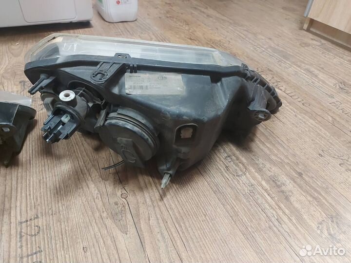 Рено Логан фара правая левая б/у