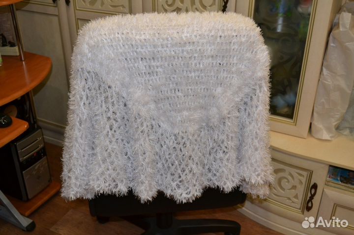 Платок вязаный новый